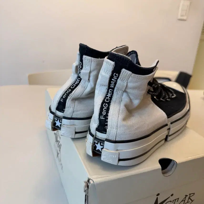 [BUNJANG] Converse x Feng Chen Wang Chuck 70 Two-in-One Sneakers / 컨버스 x 펑첸왕 척 70 투인원 내츄럴 아이보리 블랙 285