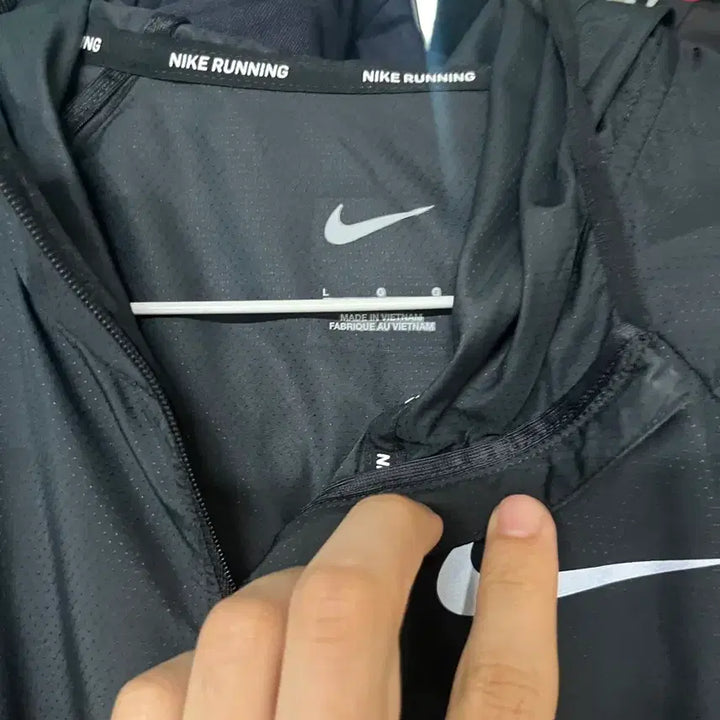 [BUNJANG] Nike Black Windbreaker Jacket / 나이키 블랙 바람막이 자켓 러닝용