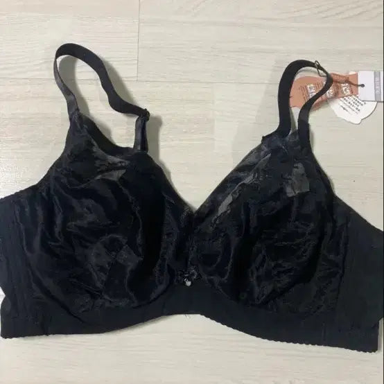 [BUNJANG] Large Size Comfortable Wire Minimizing Bra / 빅사이즈 말랑와이어 가슴작아보이는 브라90c 90d