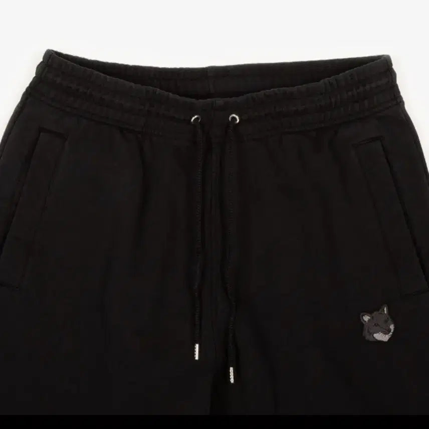 [BUNJANG] Maison Kitsune Fox Patch Shorts - Black / 메종키츠네 폭스 반바지 블랙