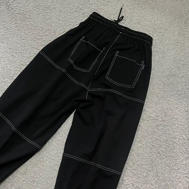[BUNJANG] Romantic Crown Jogger Pants (Size 100) / [100] 로맨틱크라운 조거팬츠