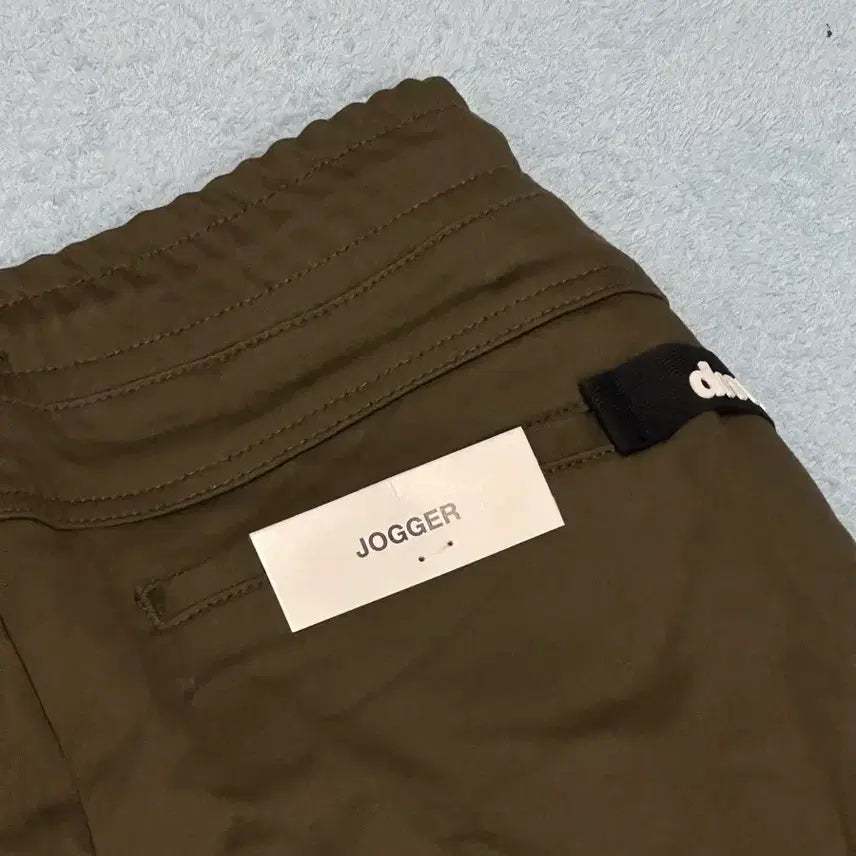[BUNJANG] Zara Khaki Jogger Pants / 자라 카키 조거 팬츠