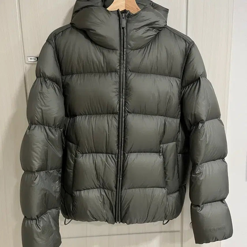 [BUNJANG] Lululemon Featherweight 900 Down Fill Puffer Jacket Army Green XS / 룰루레몬 페더웨이트 900 다운 필 푸퍼 재킷 패딩