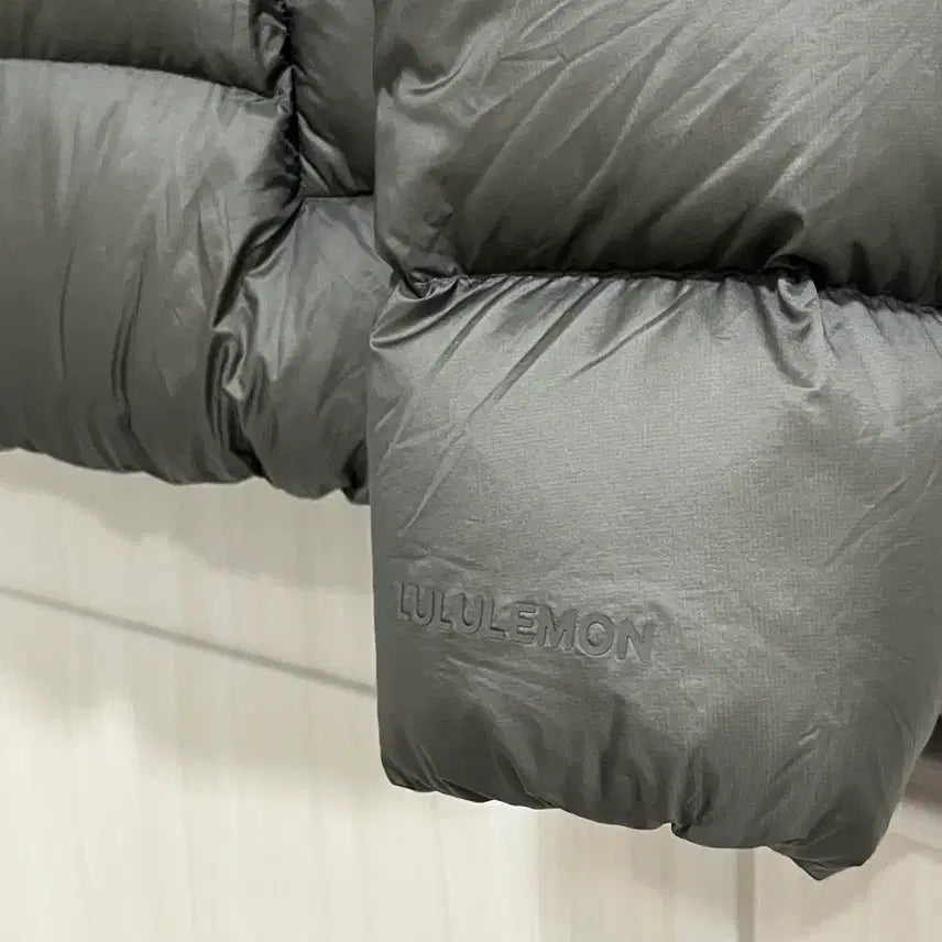 [BUNJANG] Lululemon Featherweight 900 Down Fill Puffer Jacket / 룰루레몬 페더웨이트 900 다운 필 푸퍼 재킷 패딩
