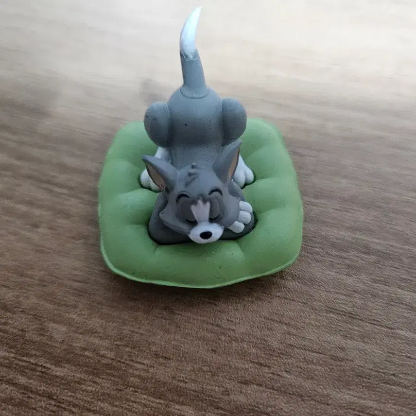 [BUNJANG] Tom and Jerry Sleepy Series Gacha Tom Cushion / 톰과제리 잠꾸러기 가챠 톰 쿠션