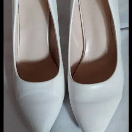 [BUNJANG] Cole Haan White Pumps / 콜한 화이트 펌프스힐