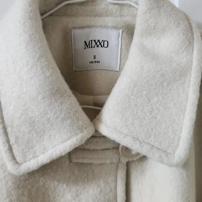 [BUNJANG] MIXXO Ivory Duffle Coat / 미쏘 아이보리 떡볶이 코트