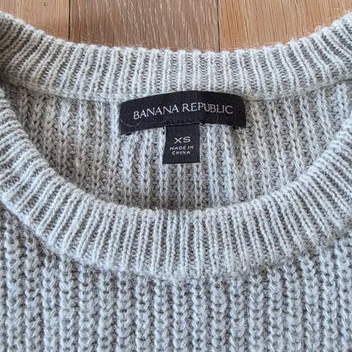 [BUNJANG] Banana Republic Asymmetrical Knit Sweater XS / 바나나리퍼블릭 언발란스 니트 스웨터 xs