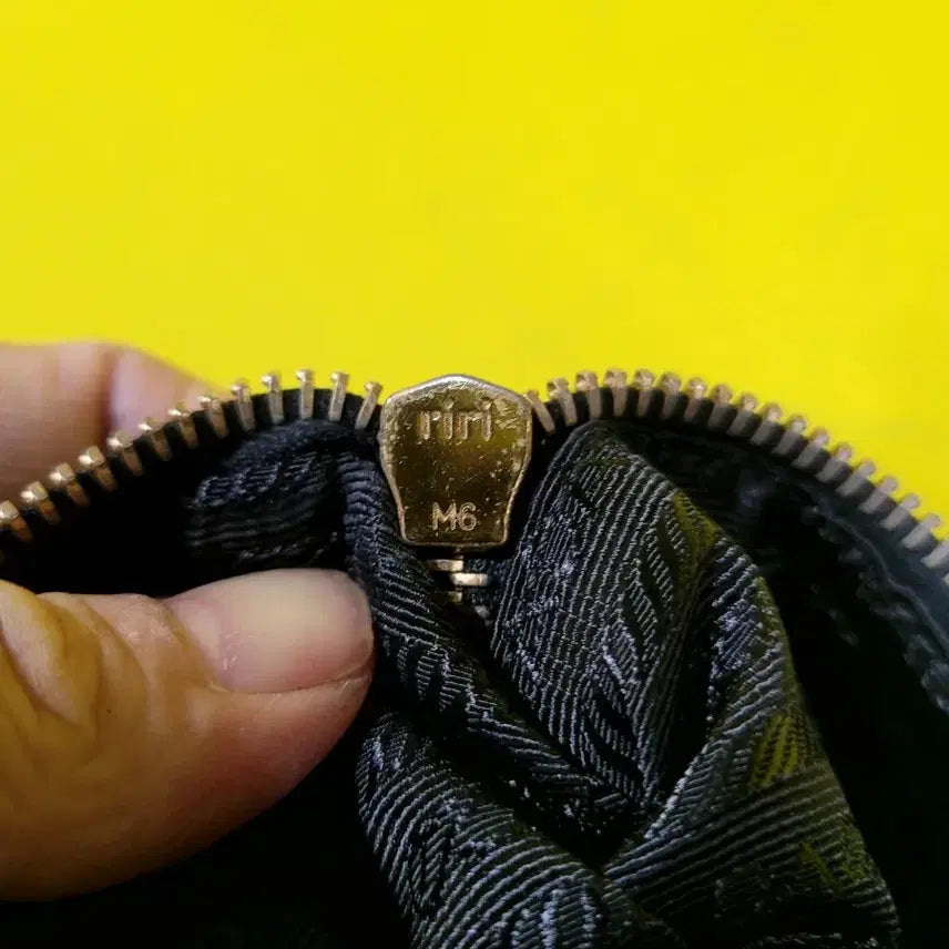 [BUNJANG] Prada Pocono Nylon Crossbody Bag / 정품 프라다 포코노 나일론 크로스백