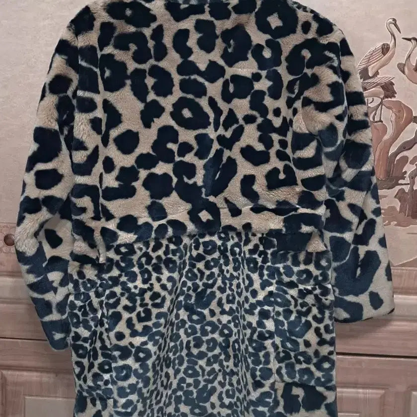 [BUNJANG] Jordan Leopard Fur Jacket / 나이키조던 레오파드 퍼 자켓 여성용