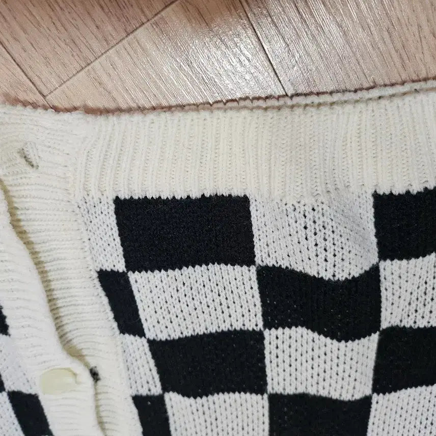 [BUNJANG] Saint Doll Checkered Pattern Cardigan / 세인트돌 체커보드 패턴 가디건