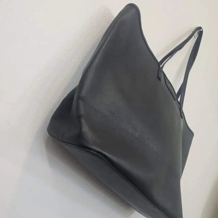 [BUNJANG] Jill Stuart Black Leather Tote Bag / 질스튜어트 블랙 가죽 토트백