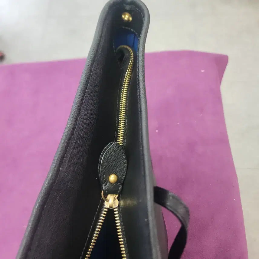 [BUNJANG] Jill Stuart Black Leather Tote Bag / 질스튜어트 블랙 가죽 토트백