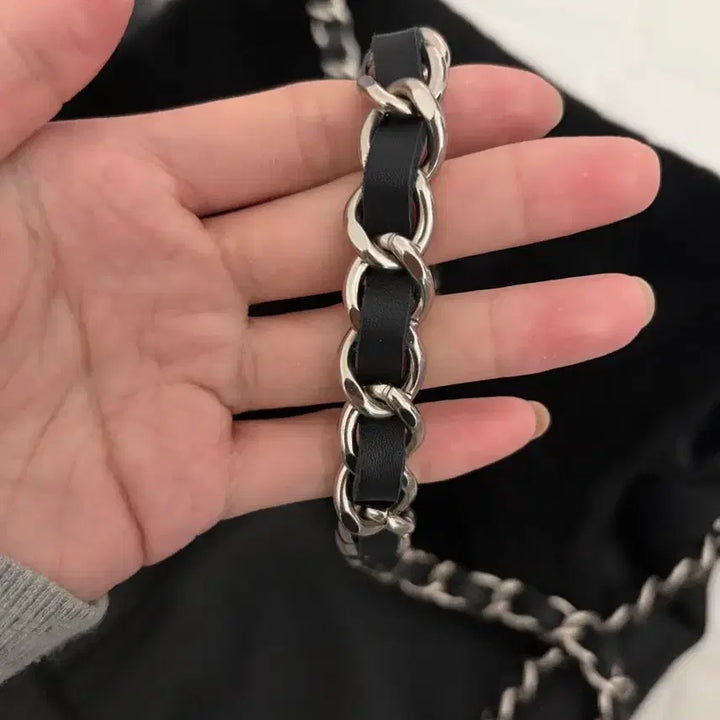 [BUNJANG] Minitmute Pebble Chain Bag Black / 미닛뮤트 페블 체인백 블랙