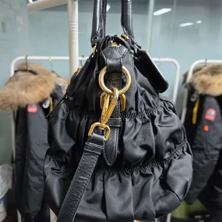 [BUNJANG] Prada Gaufre Shoulder Bag / [특가][정품] 프라다 고프레 숄더백