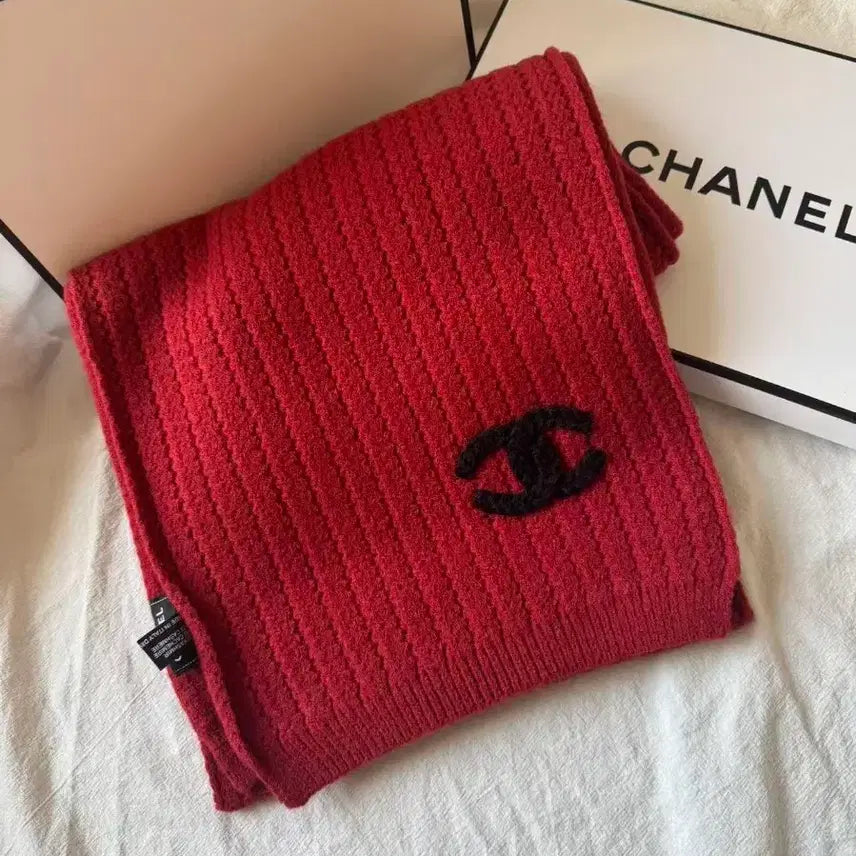 [BUNJANG] Chanel CC Logo Red Knit Scarf / 샤 넬 CC 로고 레드 니트 스카프 정품
