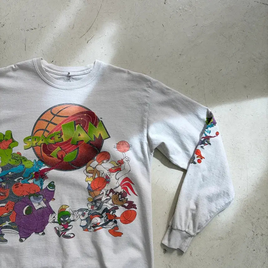 [SOLD OUT] 루니툰즈 스페이스 잼 오피셜 빈티지 롱슬리브 M