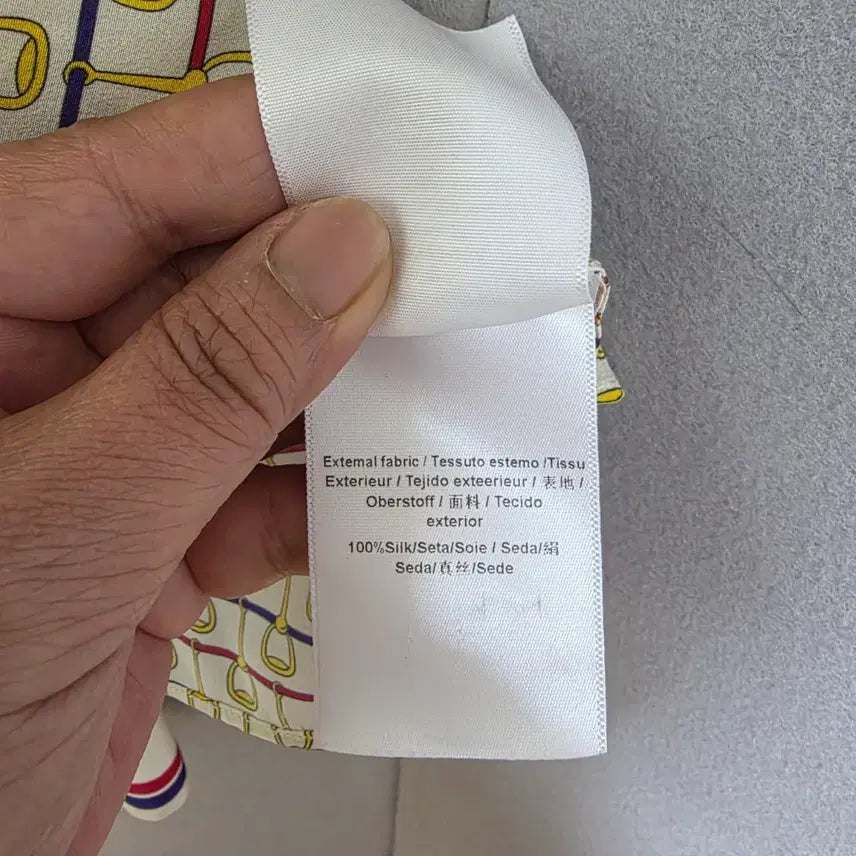 [BUNJANG] Silk Blouse S / s하루특가s25  고급스런 무늬 실크 블라우스 S   n2658