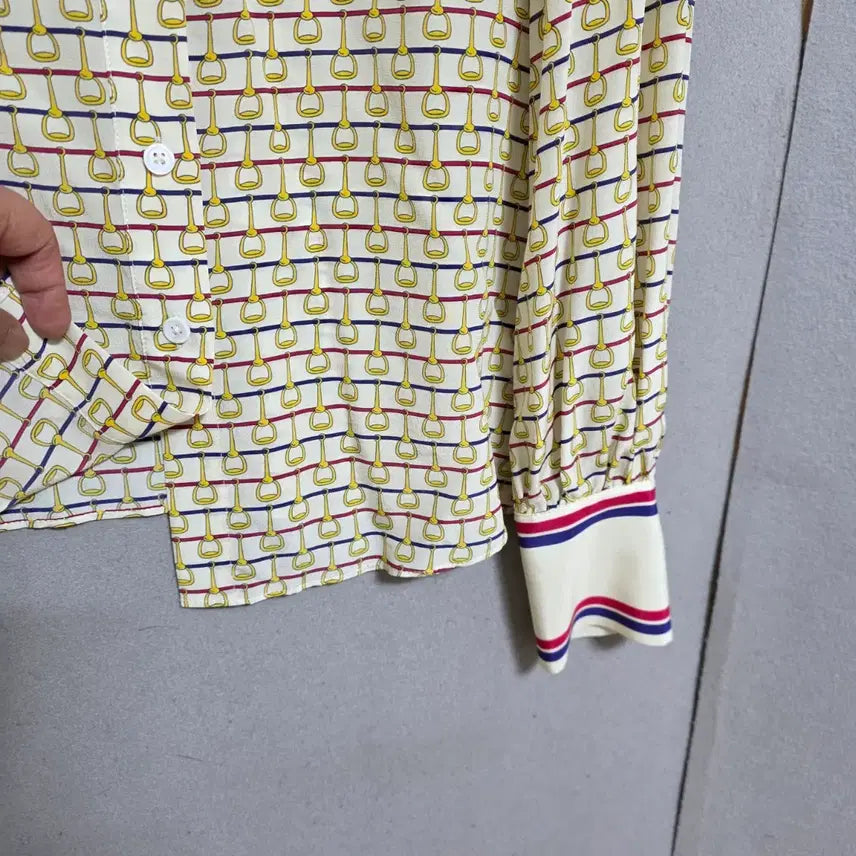 [BUNJANG] Silk Blouse S / s하루특가s25  고급스런 무늬 실크 블라우스 S   n2658