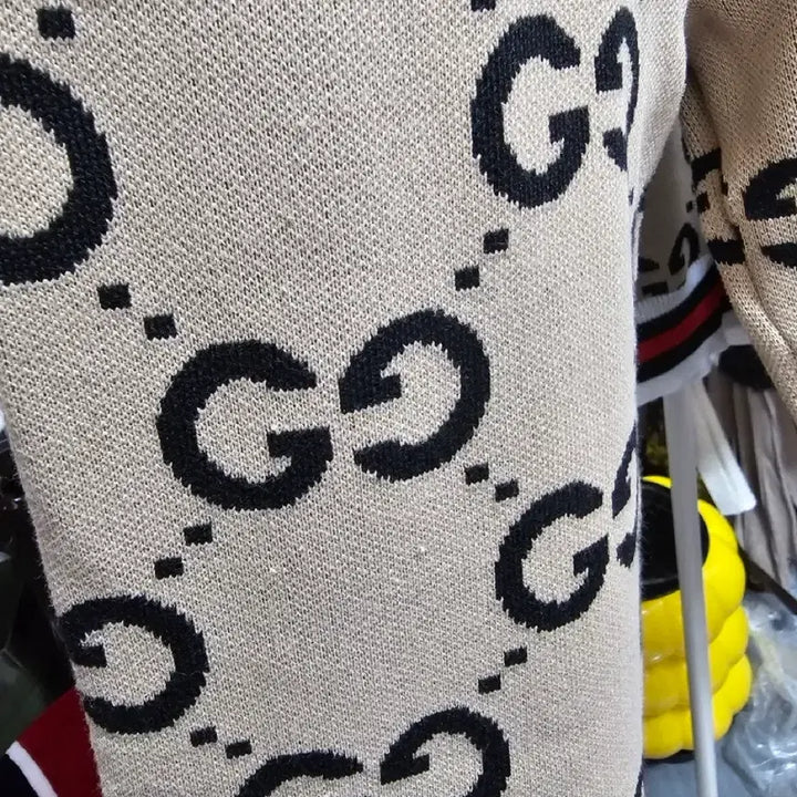 [BUNJANG] GG Logo Knit Sweater / GG 로고 니트 스웨터