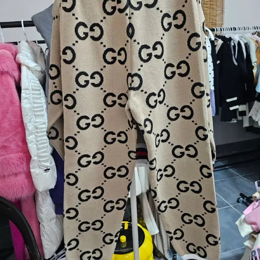 [BUNJANG] GG Logo Knit Sweater / GG 로고 니트 스웨터