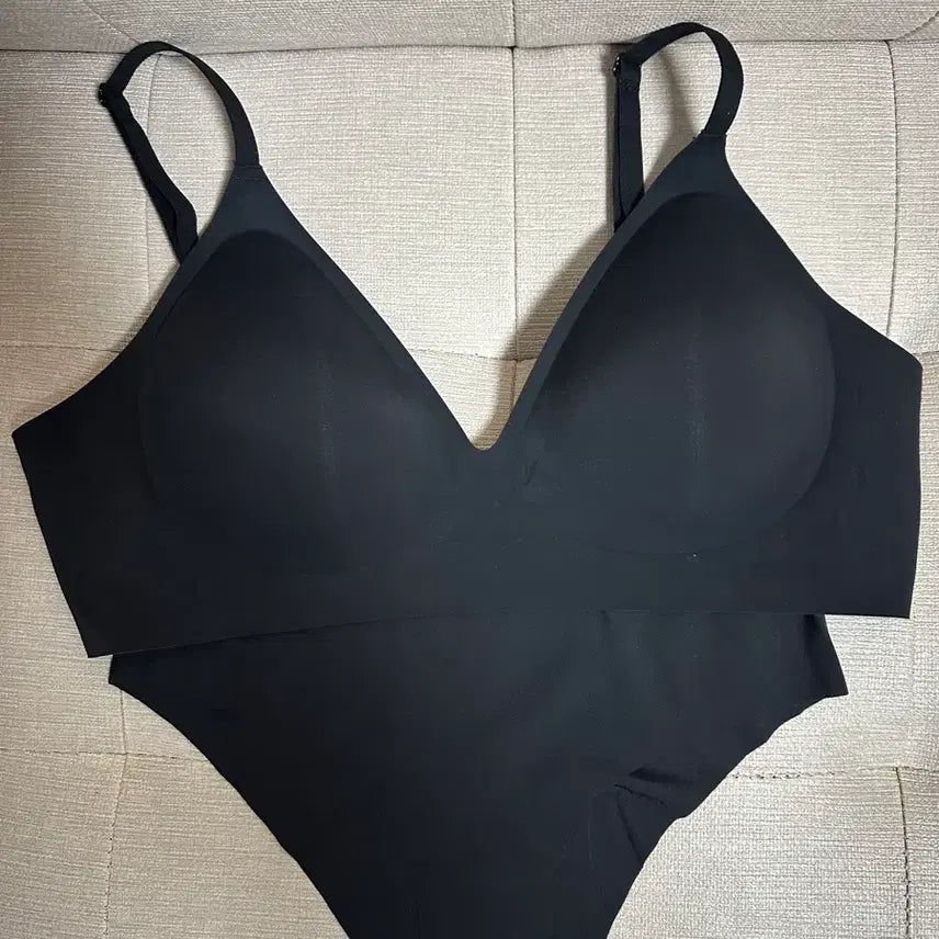 [BUNJANG] Unbranded Seamless Bralette Set / 새상품) 심리스 브라렛 세트