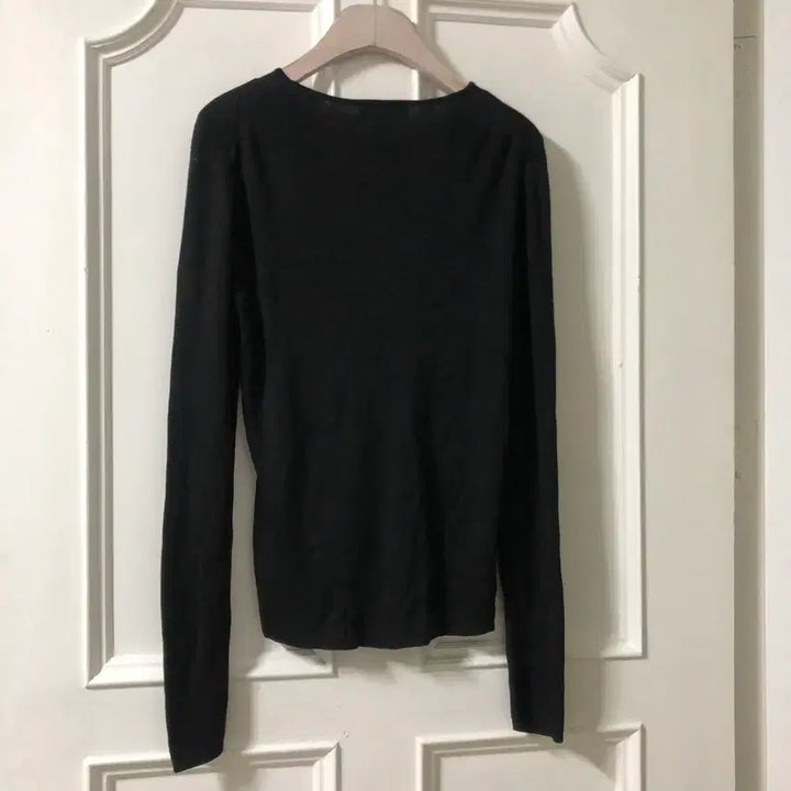 [BUNJANG] Ann Taylor Silk 100% Black Knit Top / 앤테일러 실크100% 고급 럭셔리 블랙 이너 니트 올드머니룩 여자 여성