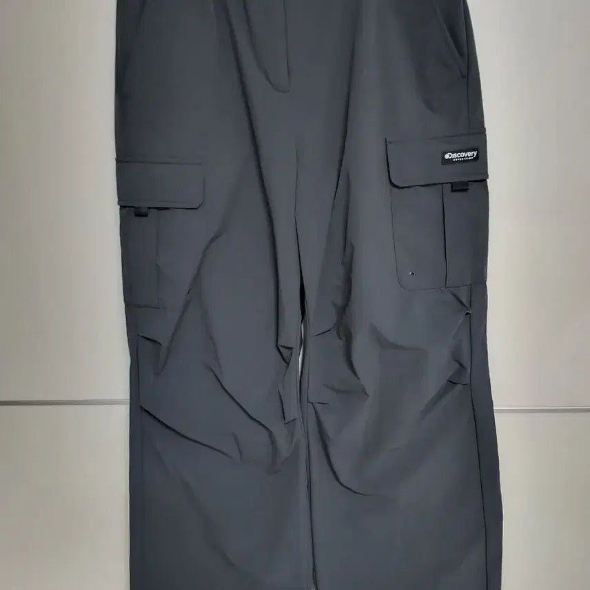 [BUNJANG] Discovery Charcoal Gray Cargo Pants / 디스커버리 그레이 카고 바지