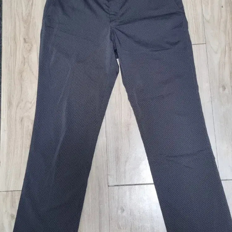 [BUNJANG] Crocodile Stripe Pants 32 Inch / 크로커다일 스트라이프 바지 32인치