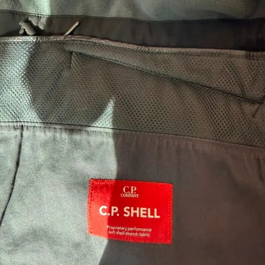 [BUNJANG] CP Company Shell Hood Jacket / CP 컴퍼니 쉘 후드 자켓