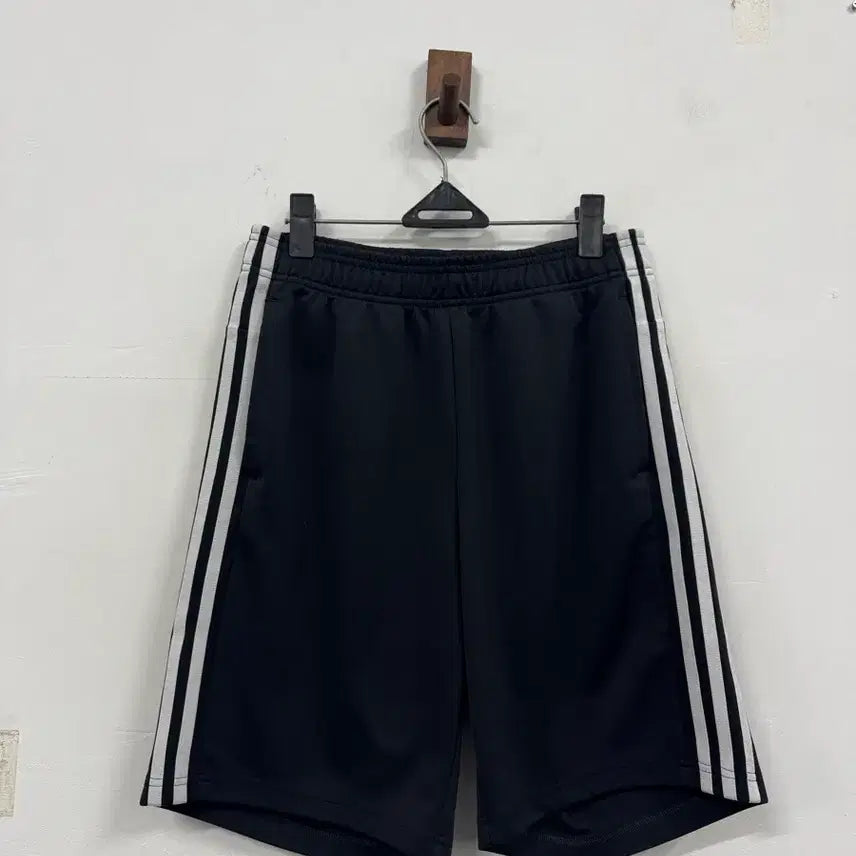 [SOLD OUT] (33)아디다스 에어로레디 반바지