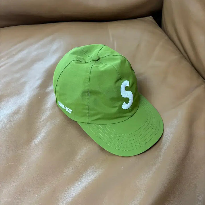 [SOLD OUT] 슈프림 S로고 6패널 볼캡 모자 고어텍스 올리브 그린