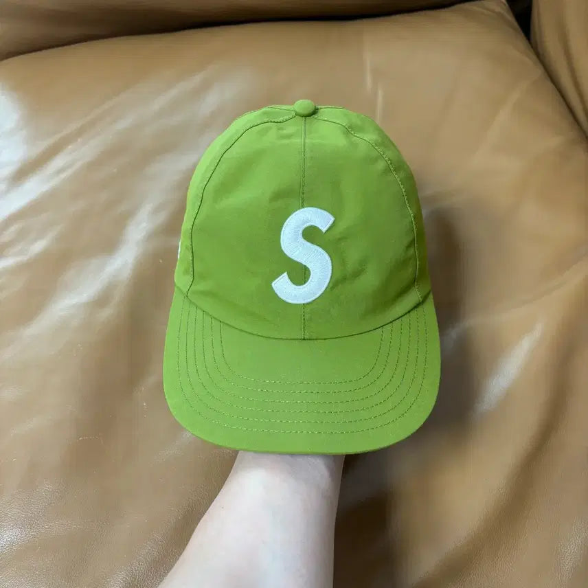 [SOLD OUT] 슈프림 S로고 6패널 볼캡 모자 고어텍스 올리브 그린
