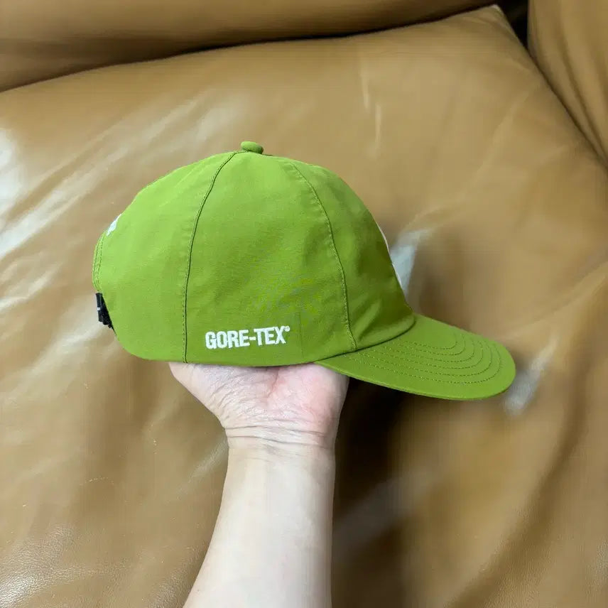 [SOLD OUT] 슈프림 S로고 6패널 볼캡 모자 고어텍스 올리브 그린