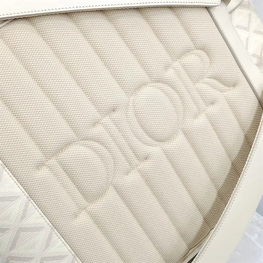 [BUNJANG] Dior Hit The Road CD Diamond Backpack / 디올 힛 더 로드 CD 다이아몬드 백팩