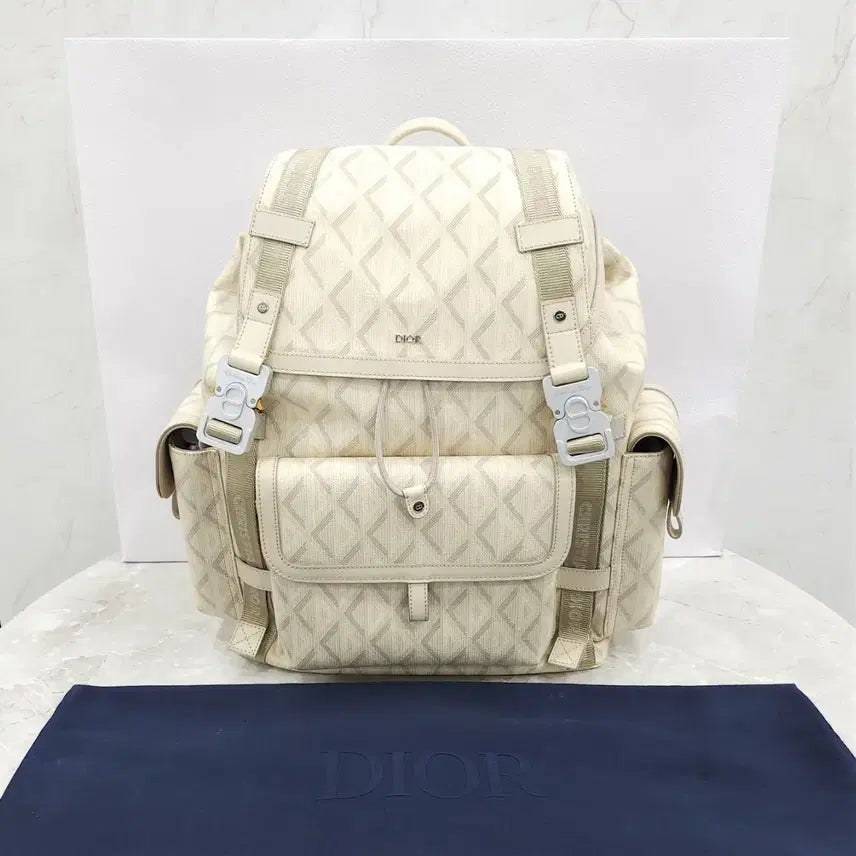 [BUNJANG] Dior Hit The Road CD Diamond Backpack / 디올 힛 더 로드 CD 다이아몬드 백팩