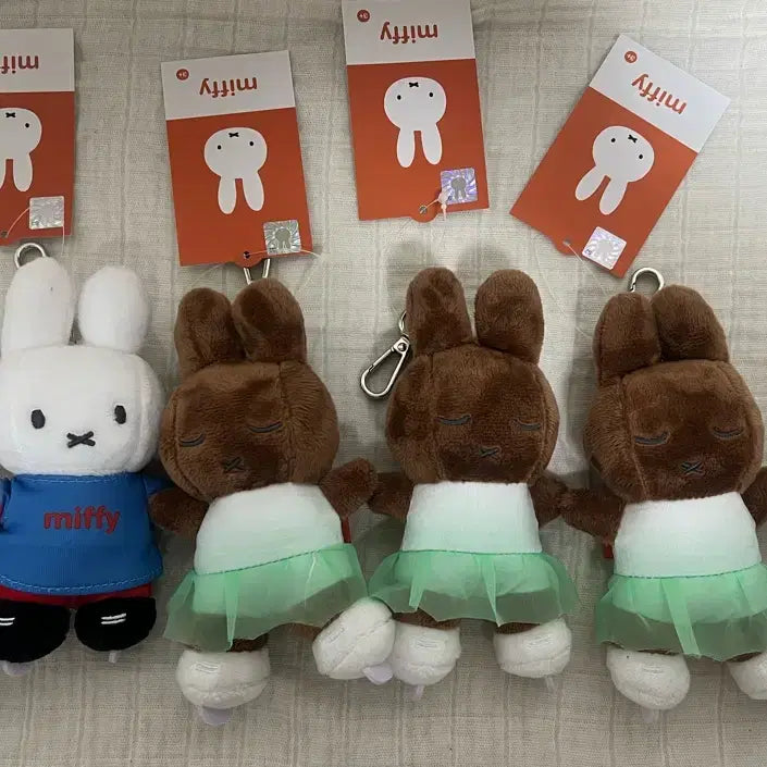[BUNJANG] Winter Olympics Miffy Figure Skating/Hockey Keyring / 한정판 동계올림픽 미피 miffy 인형 키링 피겨스케이팅