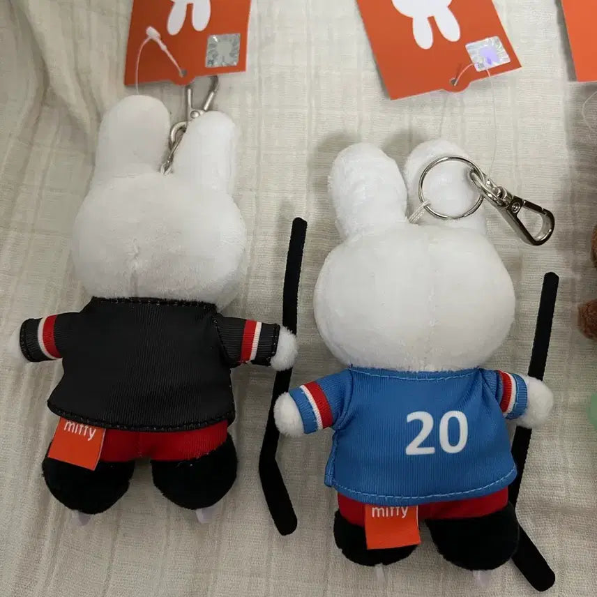 [BUNJANG] Winter Olympics Miffy Figure Skating/Hockey Keyring / 한정판 동계올림픽 미피 miffy 인형 키링 피겨스케이팅