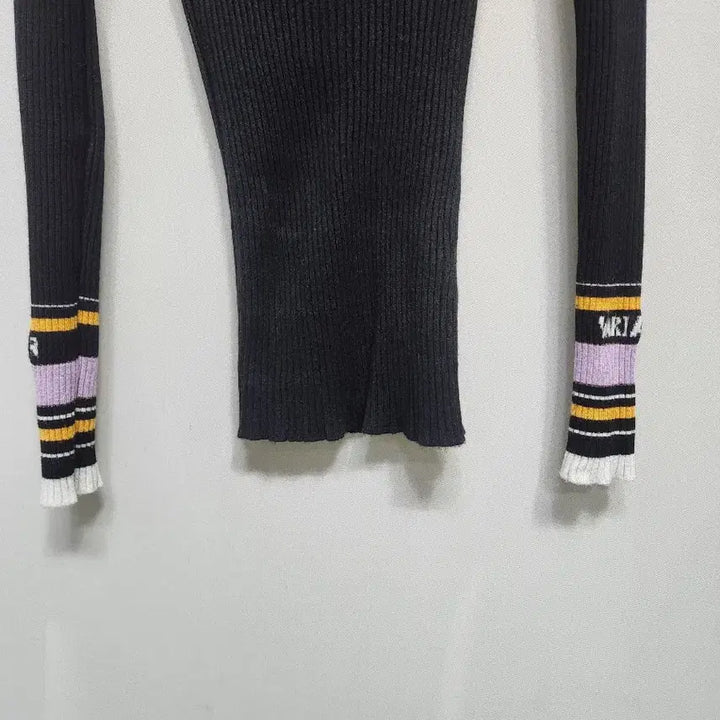 [BUNJANG] Egoist Knit Top / 에고이스트 골지 니트