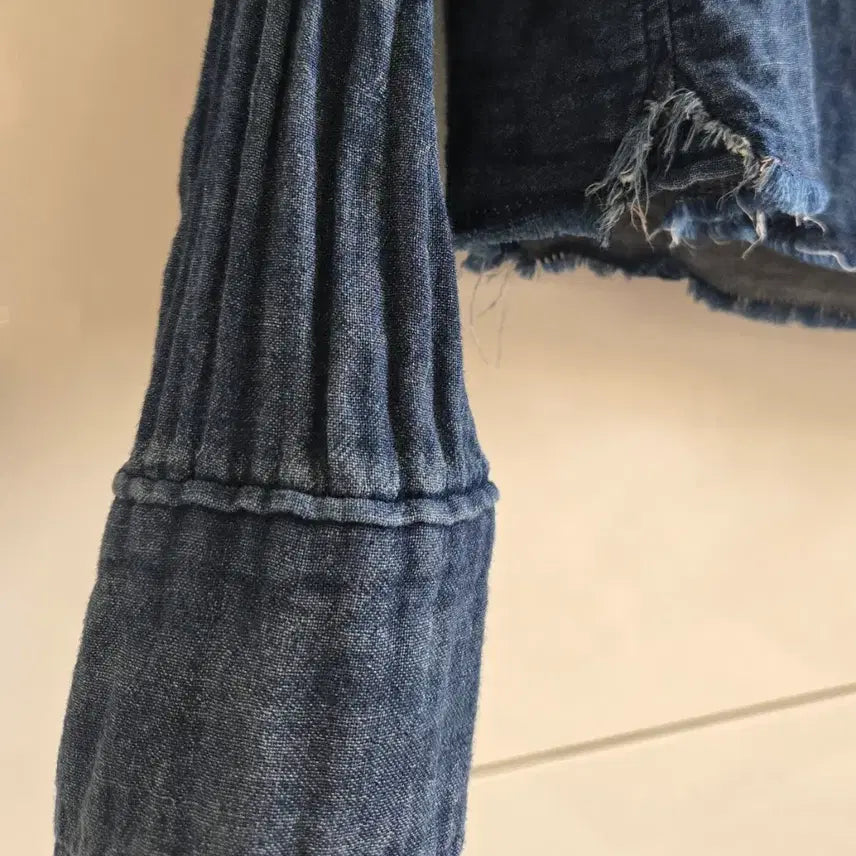 [BUNJANG] Monochrome Denim Shirt / 모노크롬 데님셔츠