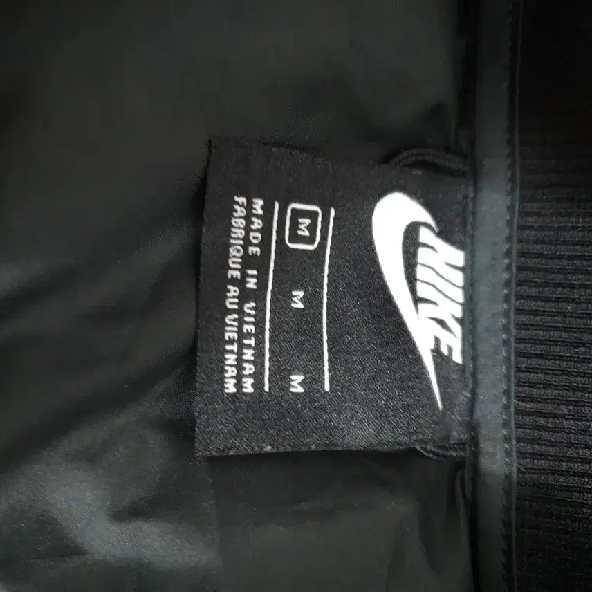 [BUNJANG] Nike Black Down Fill Bomber Jacket (M) / 나이키 검정색 다운 필 봄버 자켓 오리털 M사이즈