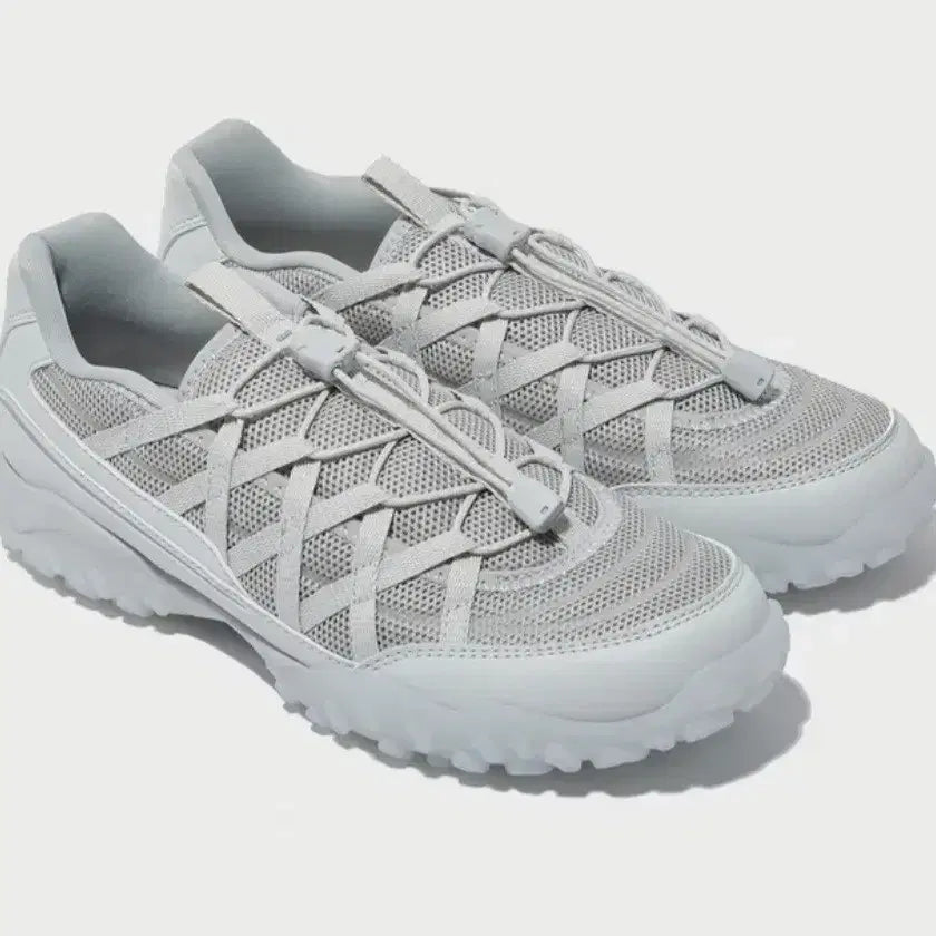 [BUNJANG] Fila Escape Sneakers / 훨라 에샤페 250