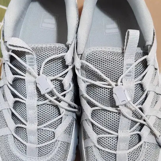 [BUNJANG] Fila Escape Sneakers / 훨라 에샤페 250