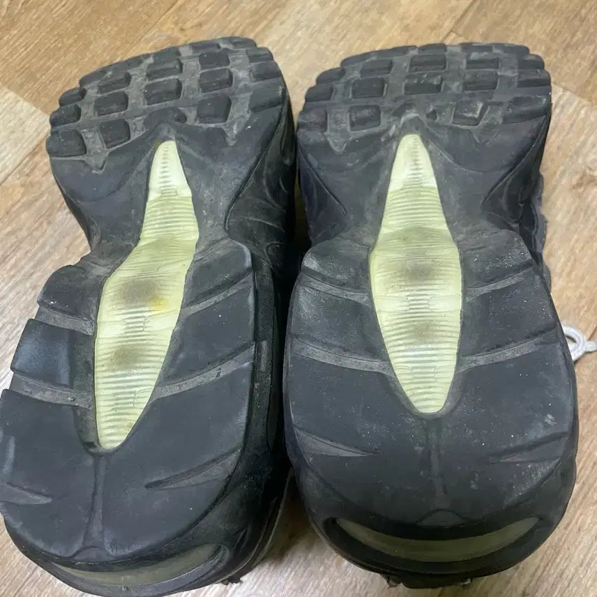 [BUNJANG] Nike Air Max 95 Size 250 Shoes / 무배)나이키 에어맥스 95 사이즈250