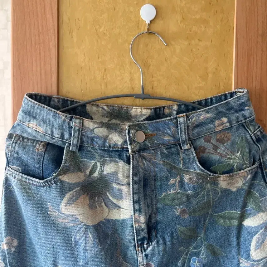 [BUNJANG] Flower Printing Denim Pants (S) / 플라워 프린팅 데님 팬츠 (S)