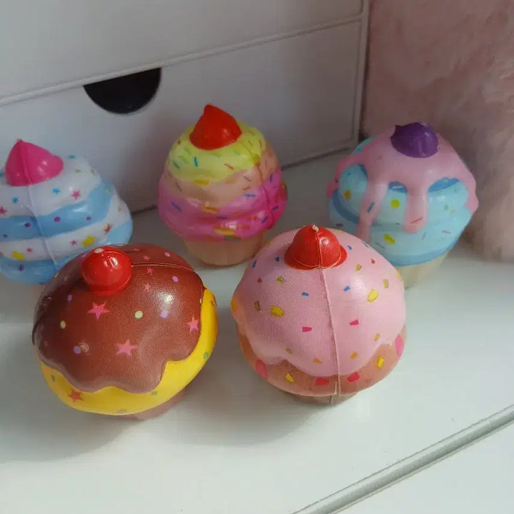 [BUNJANG] Squishy Cupcake Toy / 컵케익 스퀴시