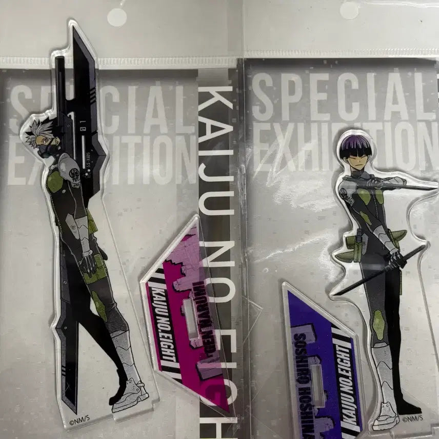 [BUNJANG] Kaiju No. 8 Narumi & Hoshina Acrylic Stand Bundle Set / 괴수 8호 원화전 아크릴 나루미 호시나 일괄 양도
