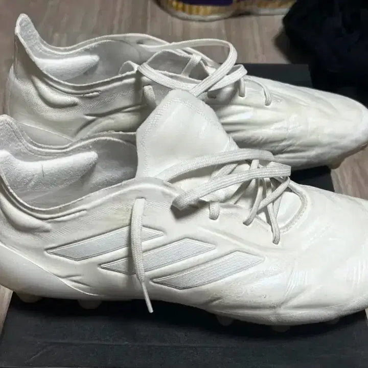 [SOLD OUT] 아디다스 코파 축구화 올화이트