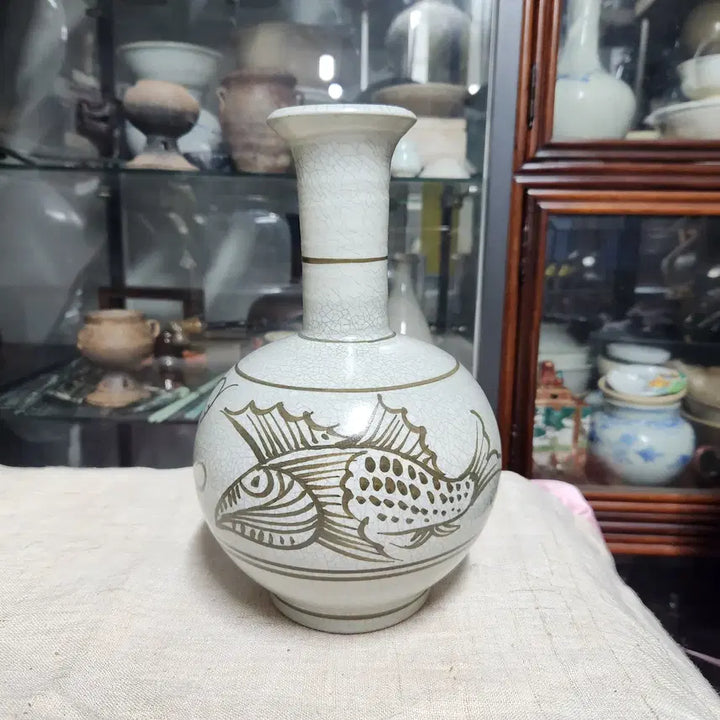 [BUNJANG] Unidentified Pottery Vase / 쏘가리어문 주병