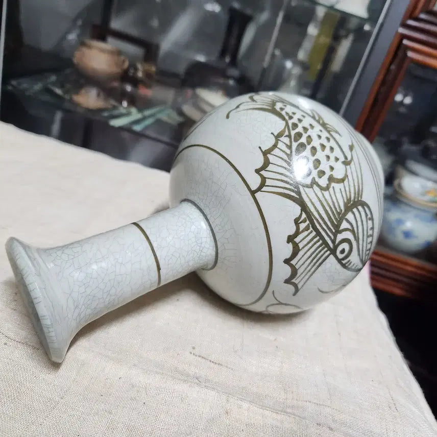 [BUNJANG] Unidentified Pottery Vase / 쏘가리어문 주병